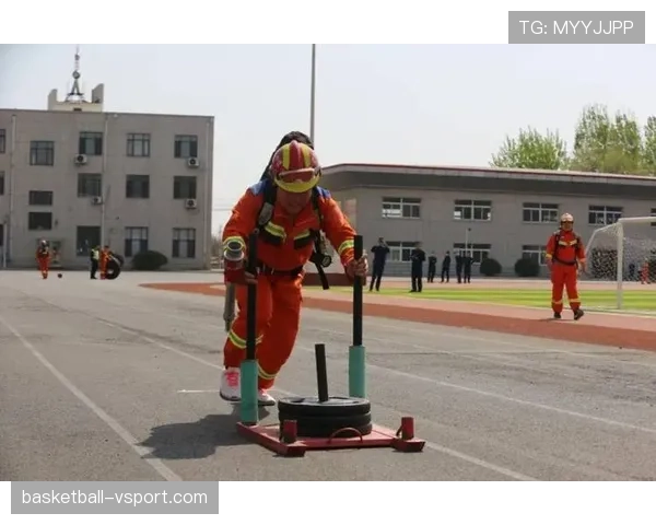 中立球规则详解及其在裁判判罚中的具体应用标准