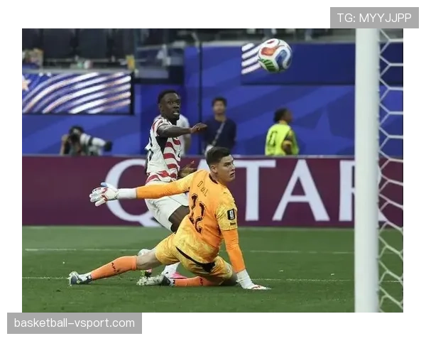 美国4-1巴拉圭开门红，巴洛贡和普利西奇点燃主场世界杯